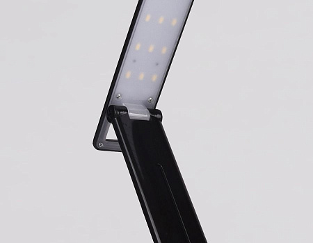 Настольная светодиодная лампа Ambrella Light Desk DE501