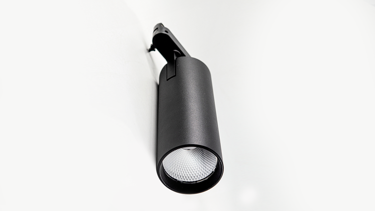Трековый однофазный светильник SWG TL3P-BL-30-NW