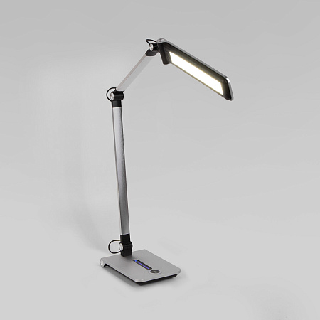 Настольная лампа светодиодная Elektrostandard Great серебро (TL70240) Настольная лампа светодиодная Elektrostandard Great серебро (TL70240)