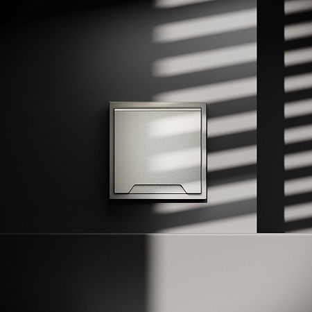 Розетка встраиваемая VOLTUM S70 с заземлением, защитными шторками и крышкой (шелк) VLS040304 Розетка встраиваемая VOLTUM S70 с заземлением, защитными шторками и крышкой (шелк) VLS040304