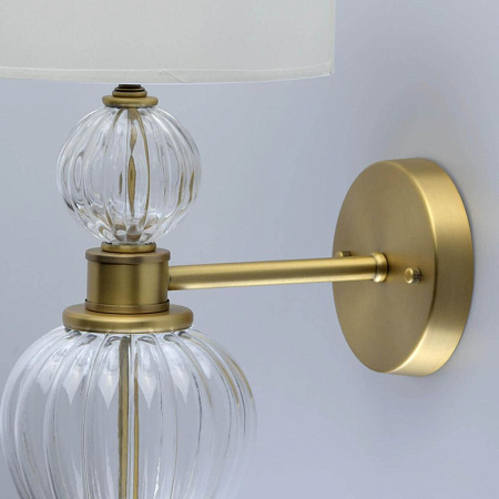 Настольная лампа Chiaro Оделия 1 619031001 Настольная лампа Chiaro Оделия 1 619031001