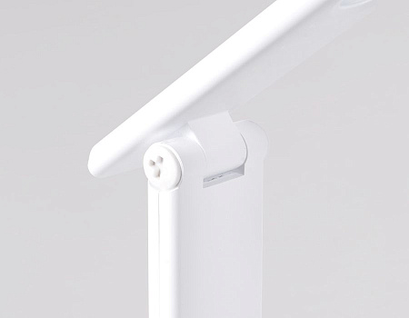 Настольная светодиодная лампа Ambrella Light Desk DE530 Настольная светодиодная лампа Ambrella Light Desk DE530