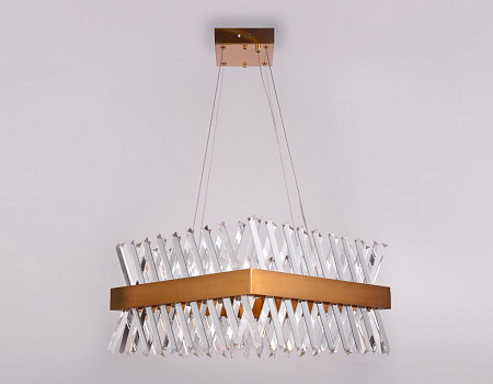 Хрустальная светодиодная люстра Ambrella Light Traditional TR5318 Хрустальная светодиодная люстра Ambrella Light Traditional TR5318