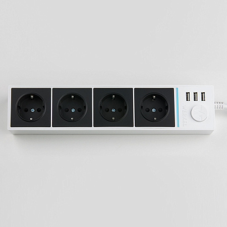 Розеточный блок 4-х местный + 3 USB Werkel WL20-04-03 белый/черный a041432