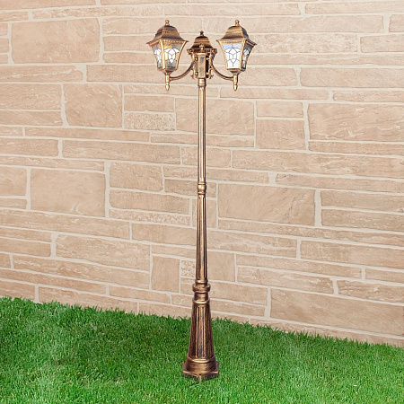 Уличный трехрожковый светильник на столбе  Elektrostandard Altair F/3 черное золото a025024