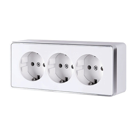 Розетка тройная с заземлением и шторками белая Werkel Gallant W5073101 4690389163913 a051594