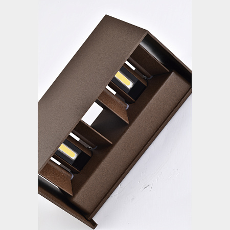 Уличный настенный светодиодный светильник Mantra DAVOS 7822 Уличный настенный светодиодный светильник Mantra DAVOS 7822