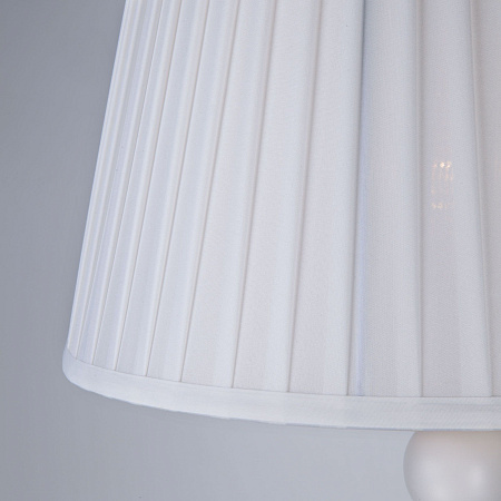 Торшер Eurosvet Rigel 01058/1 белый Торшер Eurosvet Rigel 01058/1 белый