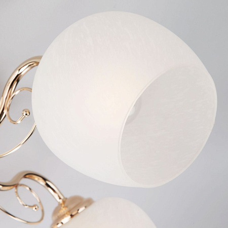 Потолочная люстра Eurosvet Wendy 30138/5 золото 00000084465 Потолочная люстра Eurosvet Wendy 30138/5 золото 00000084465