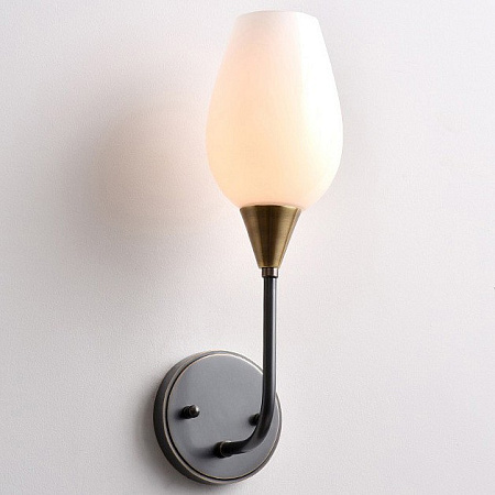 Бра Imperiumloft Viola-Milk-Wall01 141136-26 Бра Imperiumloft Viola-Milk-Wall01 141136-26