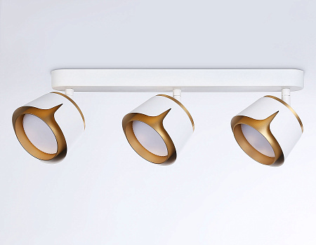 Спот Ambrella light TN71235