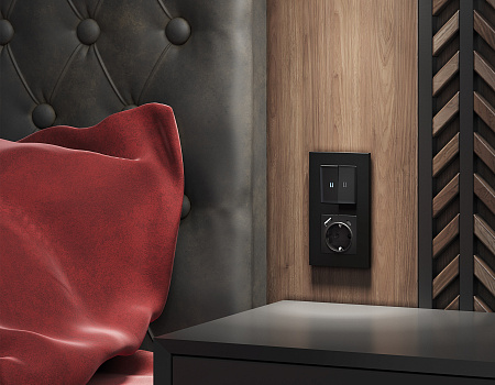 Лицевая панель для электрической розетки с заземлением со шторками 2USB A+C QUANT Ambrella Volt ALFA AP8100 Лицевая панель для электрической розетки с заземлением со шторками 2USB A+C QUANT Ambrella Volt ALFA AP8100