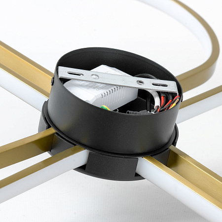 Светильник потолочный светодиодный Lussole LOWELL LSP-7351 Светильник потолочный светодиодный Lussole LOWELL LSP-7351