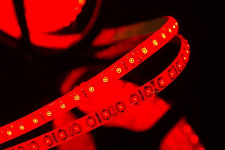 Светодиодная лента стандарт 3528, 120 LED/м, 9,6 Вт/м, 12В , IP65, Цвет: Красный SWG 000071