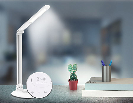 Настольная светодиодная лампа Ambrella Light Desk DE524