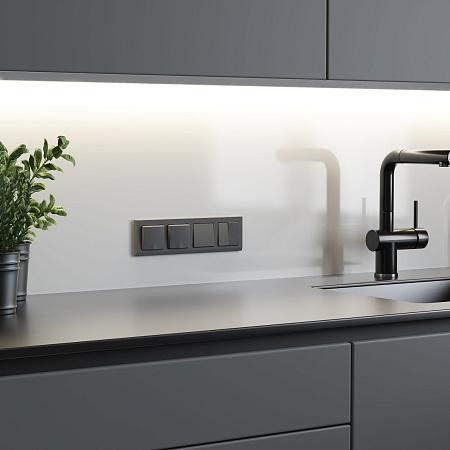 Перекрестный выключатель двухклавишный Werkel графит W1123064 Перекрестный выключатель двухклавишный Werkel графит W1123064