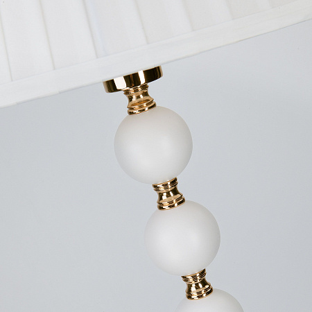 Торшер Eurosvet Rigel 01058/1 белый Торшер Eurosvet Rigel 01058/1 белый