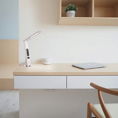 Настольная лампа Eurosvet Business 80504/1 белый a043048