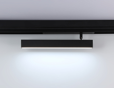 Трековый магнитный диммируемый светодиодный светильник Ambrella light Magnetic 220V GL1332 Трековый магнитный диммируемый светодиодный светильник Ambrella light Magnetic 220V GL1332