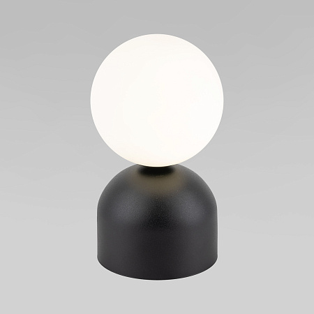 Настольная лампа Eurosvet Miki 16044 черный (a068659) Настольная лампа Eurosvet Miki 16044 черный (a068659)