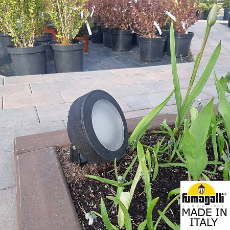 Ландшафтный светильник FUMAGALLI TOMMY SPIKE 2M1.001.000.AXD1L Ландшафтный светильник FUMAGALLI TOMMY SPIKE 2M1.001.000.AXD1L