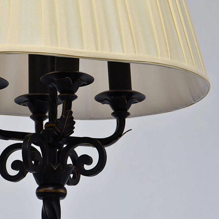 Торшер Chiaro Виктория 1 401040804 Торшер Chiaro Виктория 1 401040804