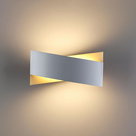 Настенный светодиодный светильник Odeon Light Twisty 4214/18WL Настенный светодиодный светильник Odeon Light Twisty 4214/18WL