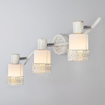 Спот Eurosvet Silvia 20025/3 белый с золотом 00000071469 Спот Eurosvet Silvia 20025/3 белый с золотом 00000071469